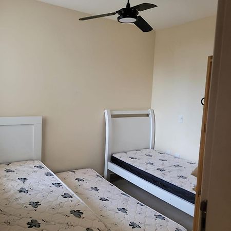 Apartamento Na Praia Do Morro- Guarapari, De Frente, Varanda Ampla, Duas Quadras Da Orla Da Praia Exterior foto