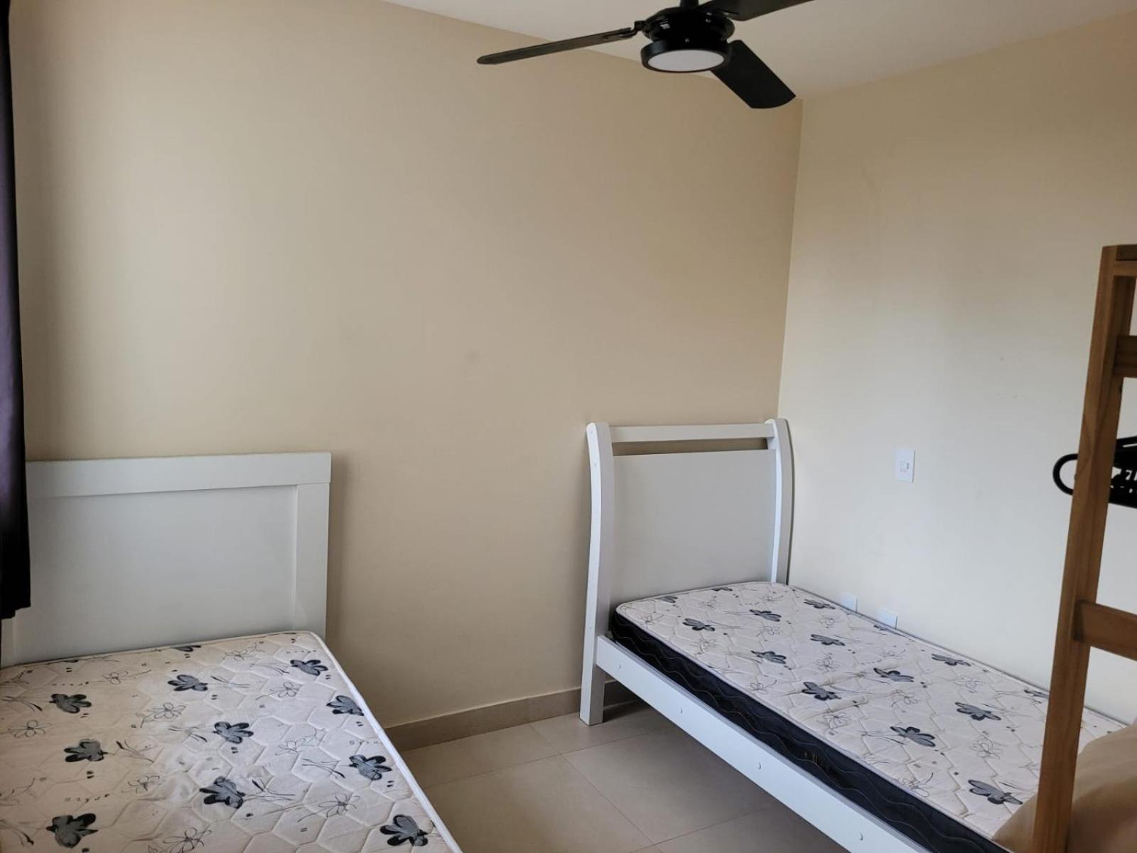 Apartamento Na Praia Do Morro- Guarapari, De Frente, Varanda Ampla, Duas Quadras Da Orla Da Praia Exterior foto